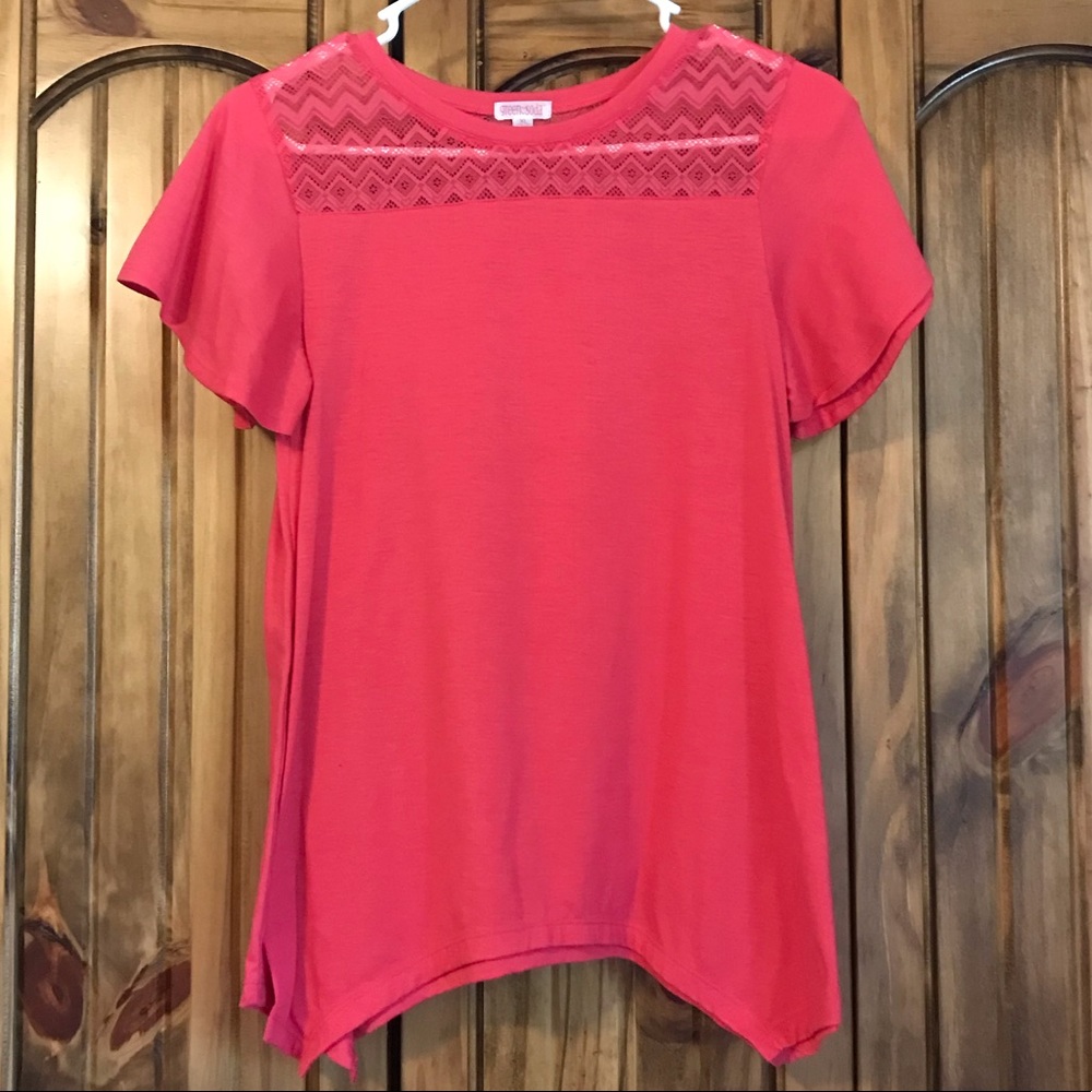 Green Soda girls pink shirt size XL.